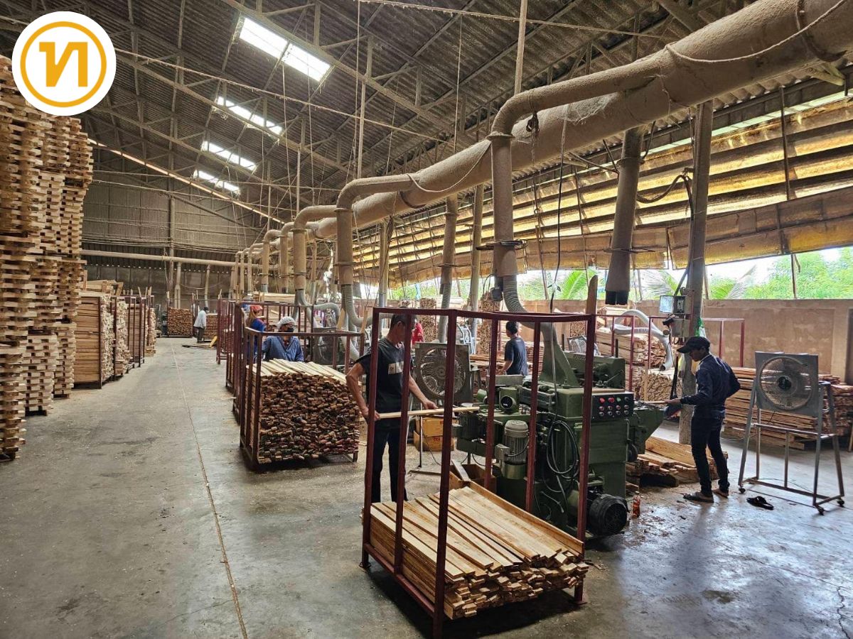 ผลิตไม้ยางพาราอัดน้ำยาอบแห้ง ผลิตไม้ยางพาราอัดน้ำยาอบแห้ง